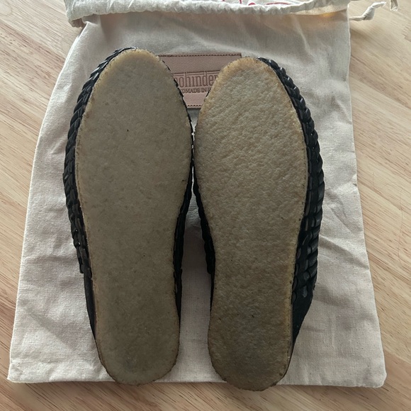 Gorgeous Charcoal Mohinders Woven Slides New w/ Tags. - Picture 2 of 3